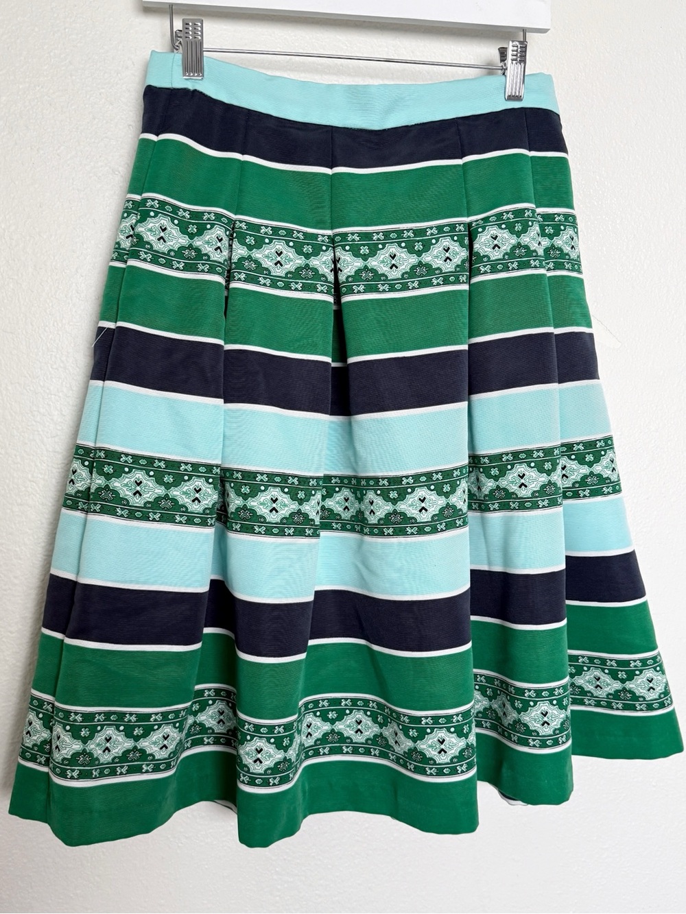 Eva Mendes NY&C Pleated Midi Skirt Geometric Stripe Green Blue Size 4 - Picture 4 of 8